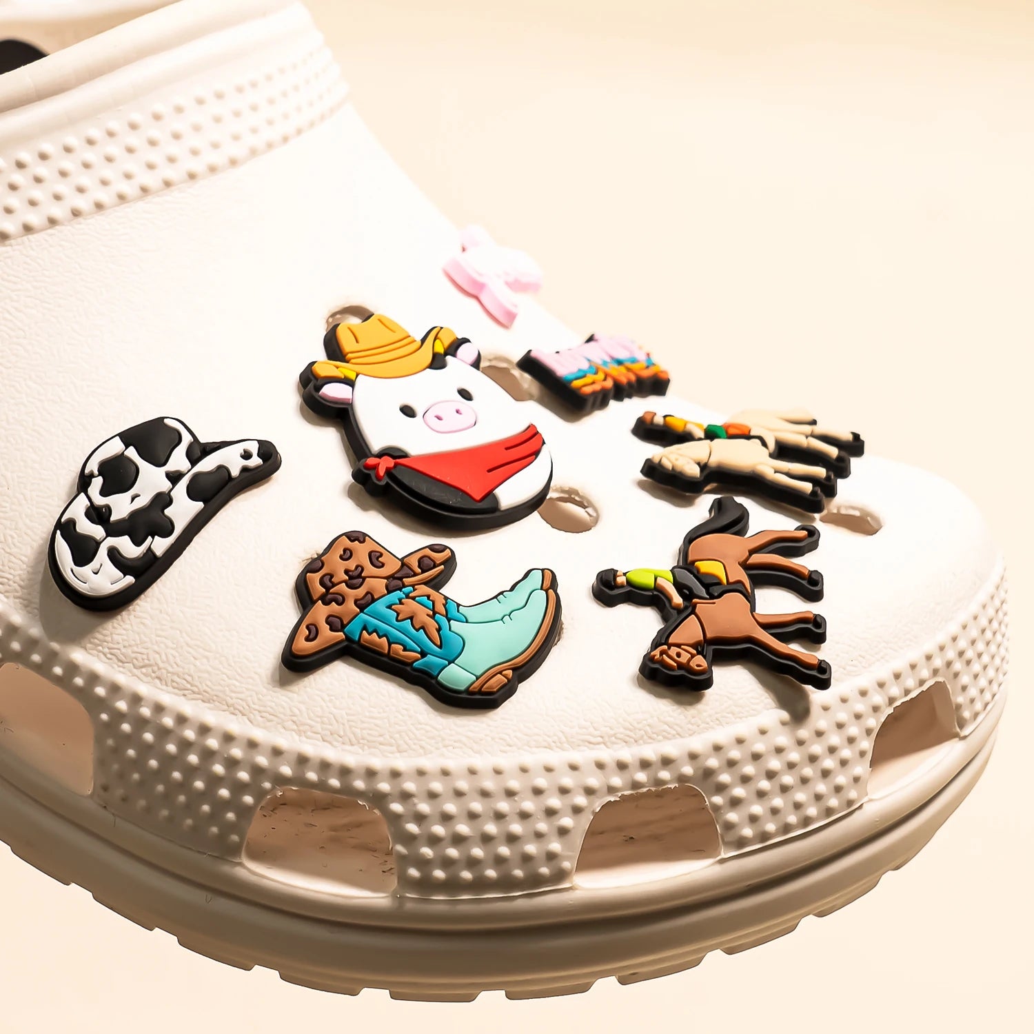 1pcs Croc Charms Cowboy for Girls Pink Shoe Accessories for Sneakers Sandal Cute Shoe Charms for Classic Clog Gift 2023 Hot Sale